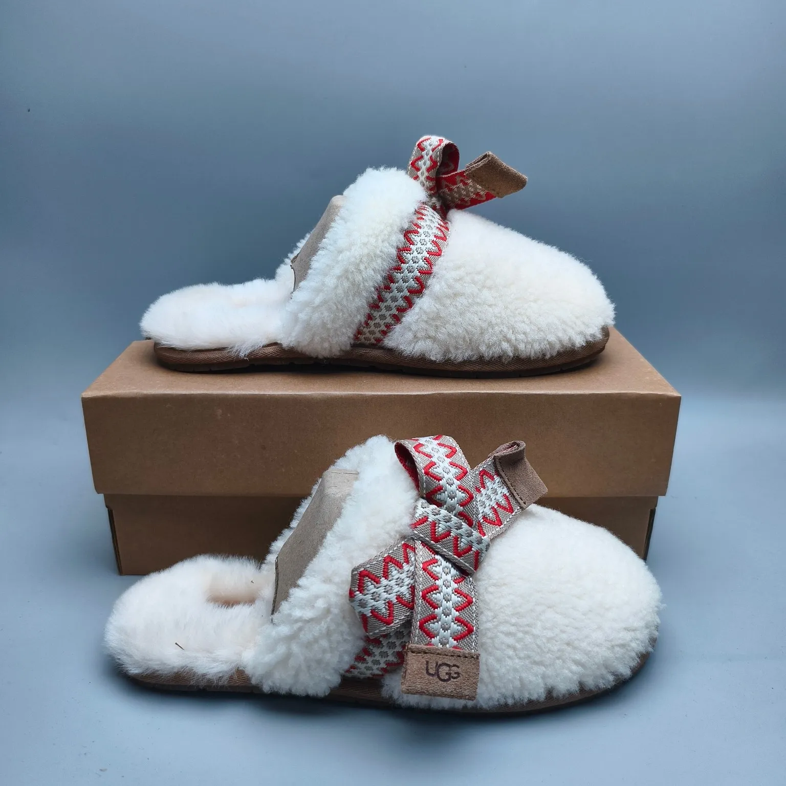 💰460 UGG sheepskin all-in-one snow boots 8266 large bow wool roll home slippers Color: off-white brown Matching size: 35-40